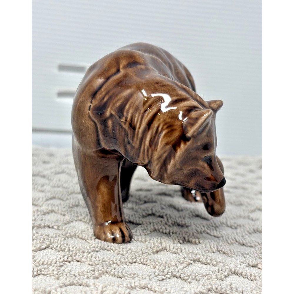 Vtg Ceramic GRIZZLY BEAR Figurine Mountain Bear‎ Glazed Brown 5" x 3.5" Mold - Picture 2 of 7